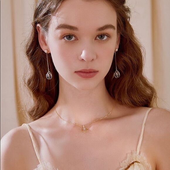 Vintage pearl and crystal drop-shaped tassel earrings - Picture 4 of 13